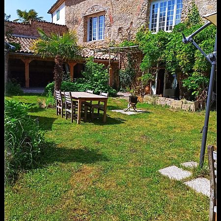 Le Dinanga Bed & Breakfast Léran Exterior photo