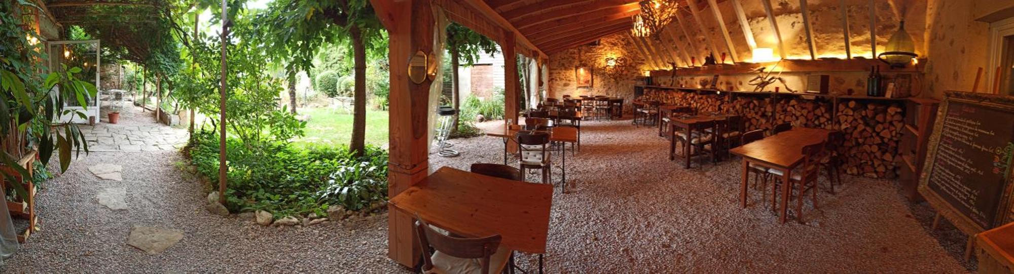 Le Dinanga Bed & Breakfast Léran Exterior photo